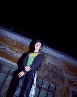 U-KNOW (ยูโนว์) แห่งวง TVXQ! (ทงบังชินกิ) เผยตัวตนที่แท้จริงผ่านอัลบั้มเต็มชุดแรก 'I-KNOW' (ไอ-โนว์) ภายใต้คอนเซปต์ที่แตกต่าง 'Fake&Documentary' พร้อมดับเบิลไตเติล 'Stretch' และ 'Body Language'